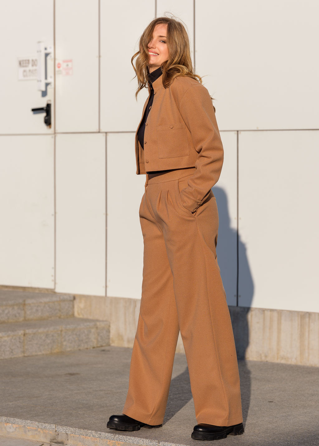 Теплий костюм з жакету та брюк