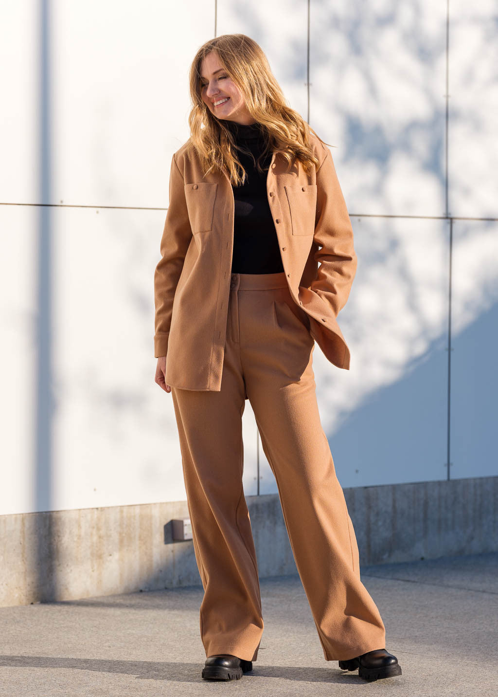 Теплий костюм з сорочки та брюк