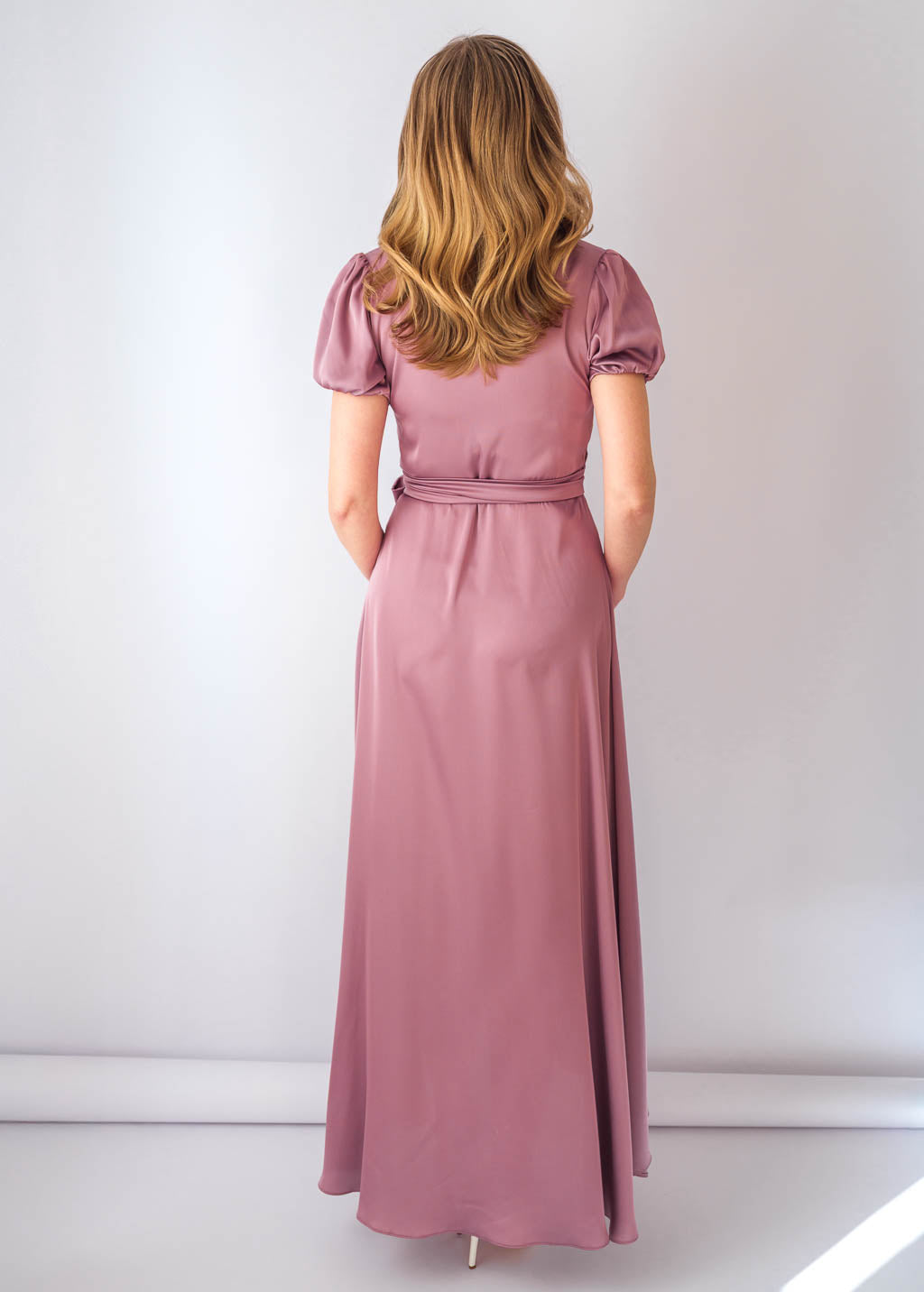 Романтична шовкова сукня на затин в кольорі Champagne Rose