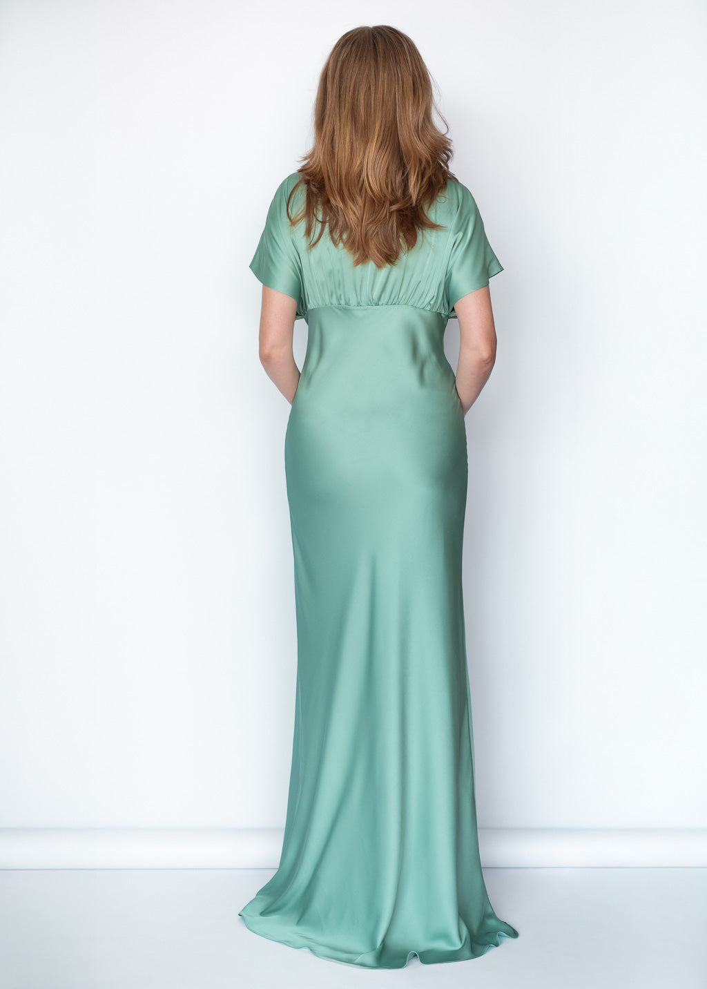 Шовкова святкова сукня в кольорі Sage Green