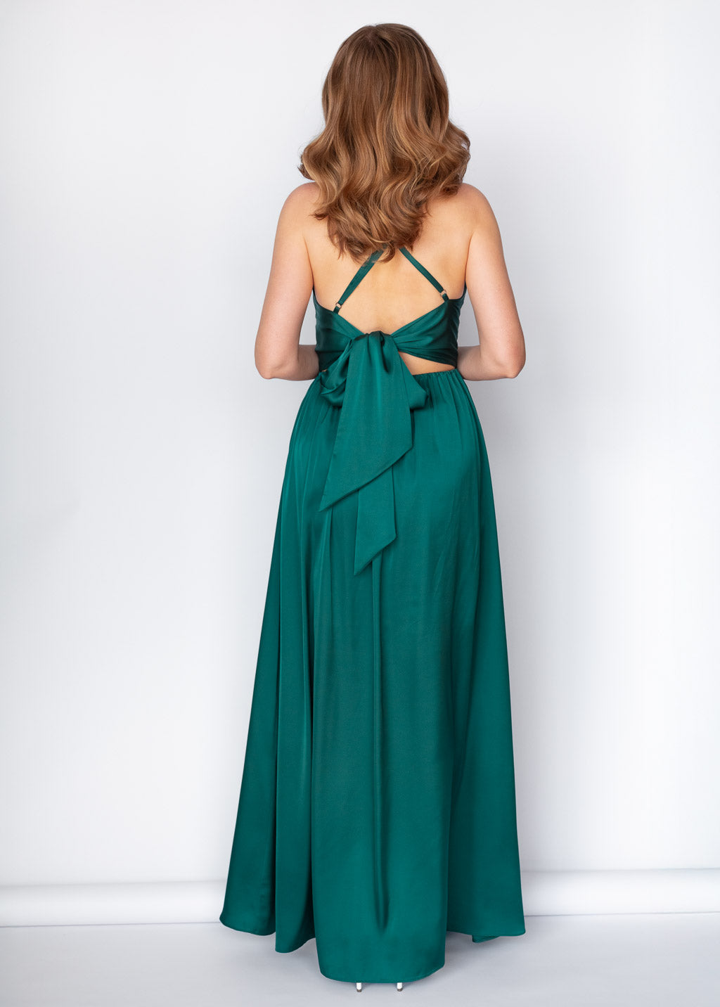 Шовкова довга сукня з відкритою спиною в кольорі Dark Green
