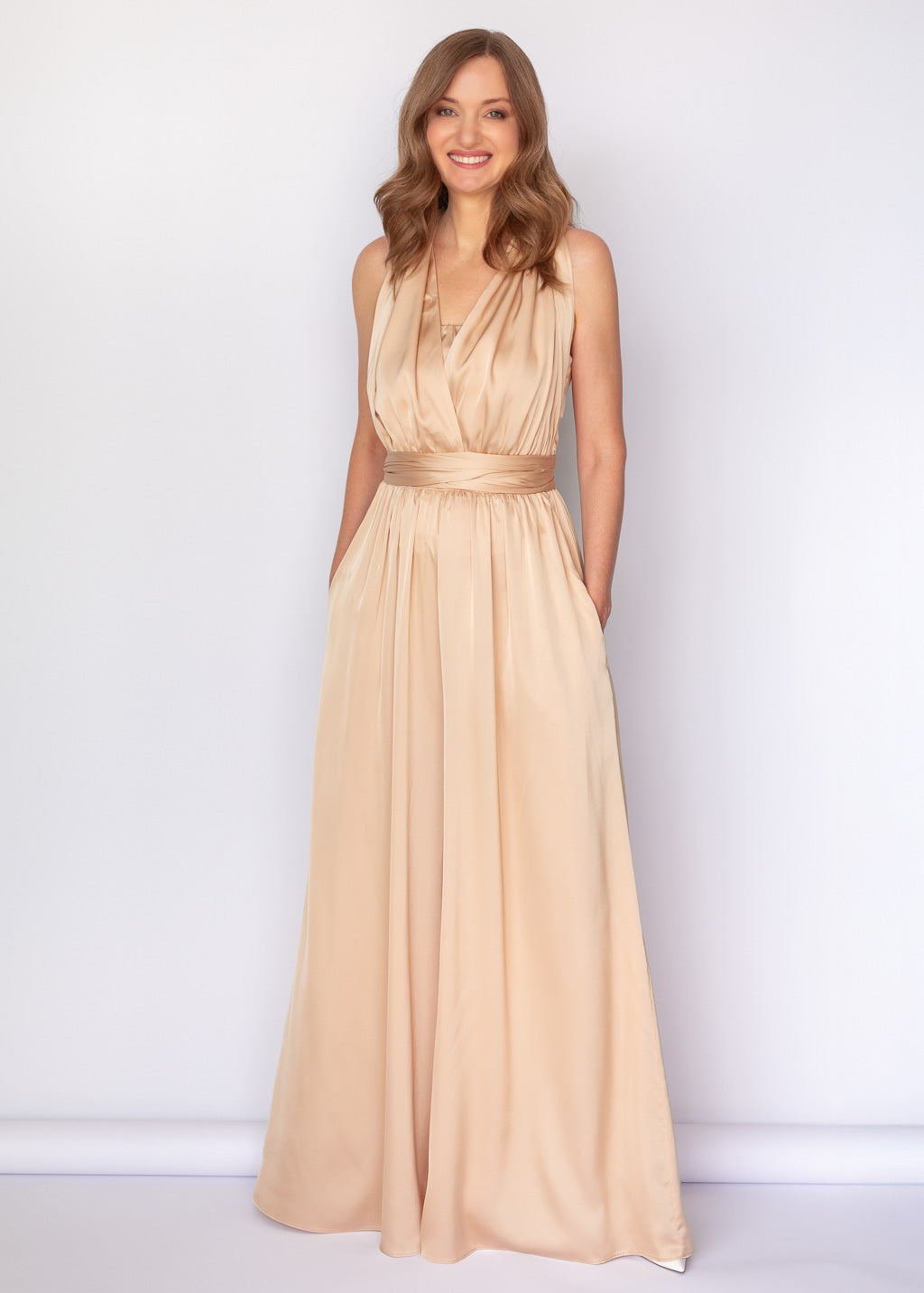 Шовковий комбінезон Infinity з кишенями в кольорі Champagne Gold