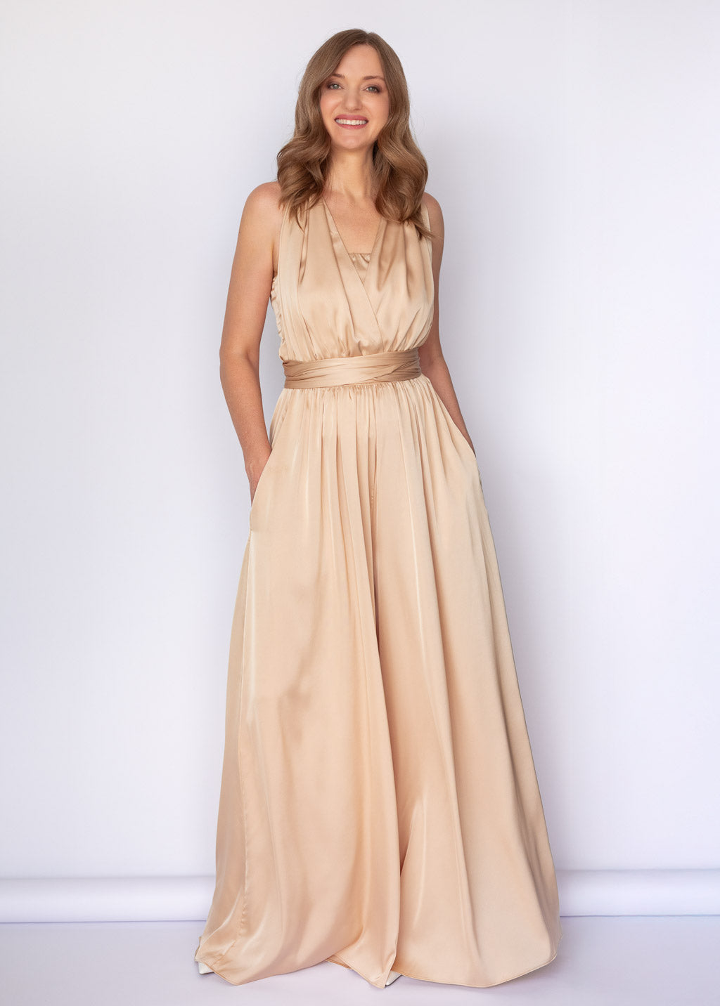 Шовковий комбінезон Infinity з кишенями в кольорі Champagne Gold