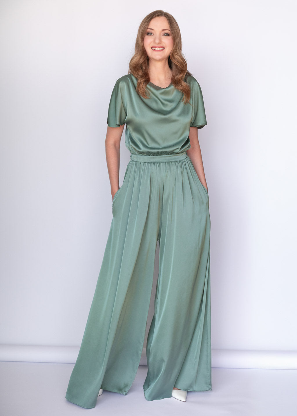 Шовковий комбінезон з кишенями в кольорі Sage Green