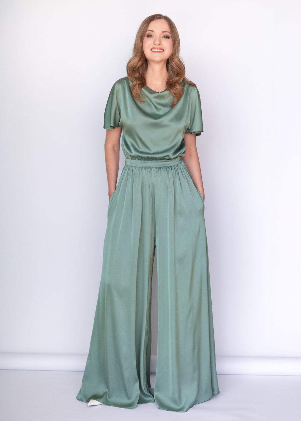 Шовковий комбінезон з кишенями в кольорі Sage Green