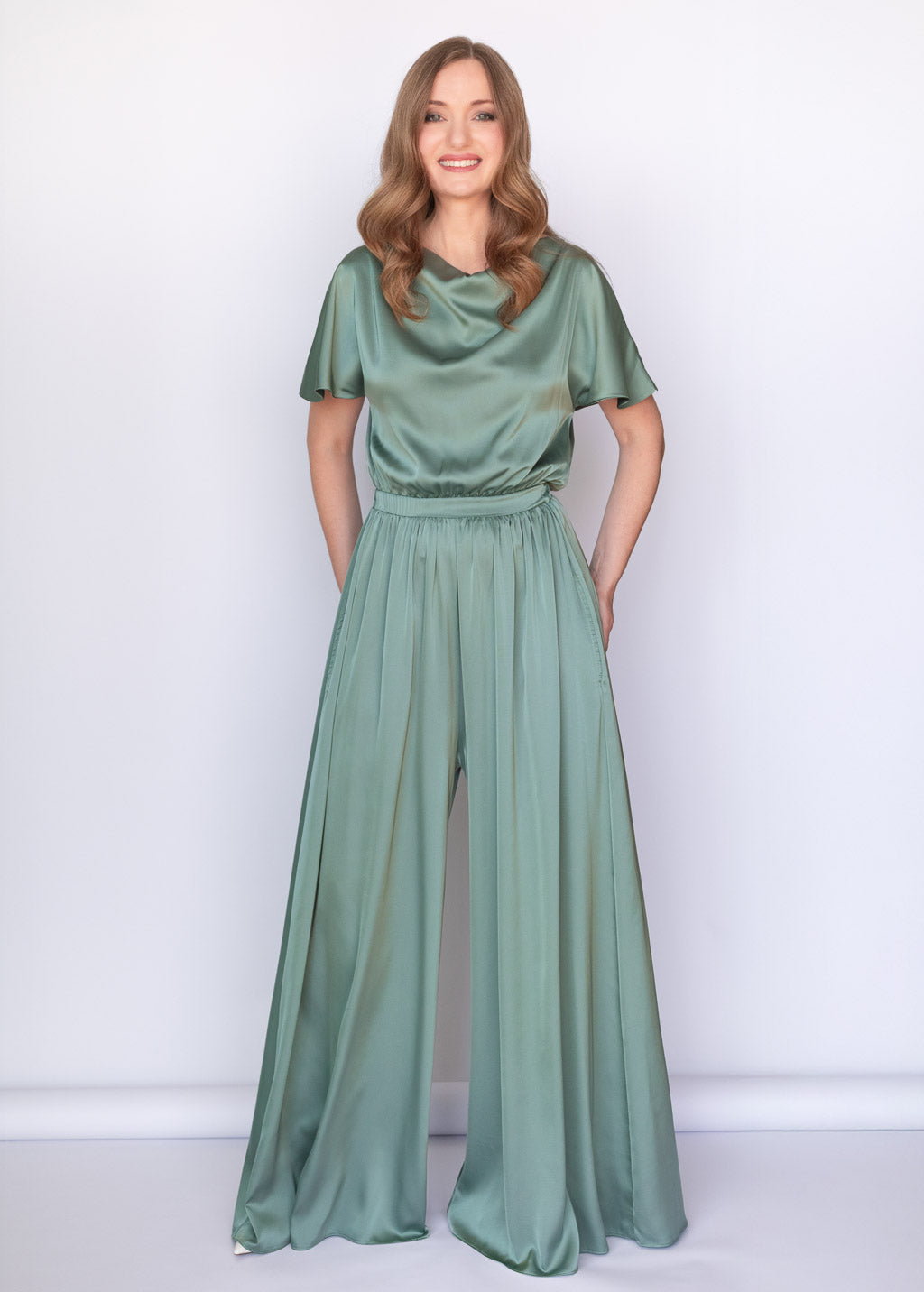 Шовковий комбінезон з кишенями в кольорі Sage Green