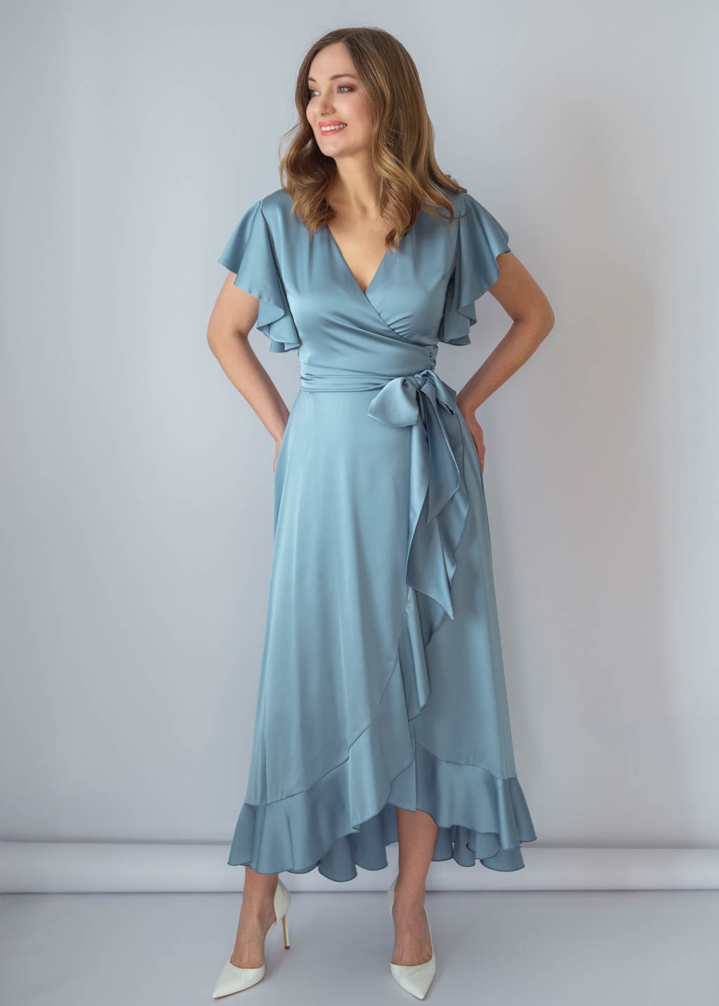 Романтична довга шовкова сукня в кольорі Dusty Blue