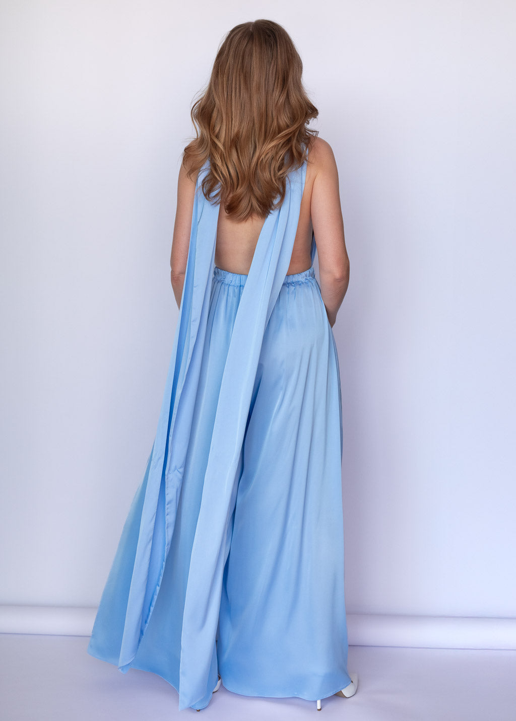 Шовковий комбінезон Infinity з кишенями в кольорі Sky Blue