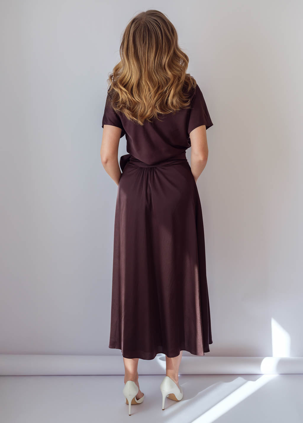 Шовкова спідниця на затин в кольорі Chocolate Brown