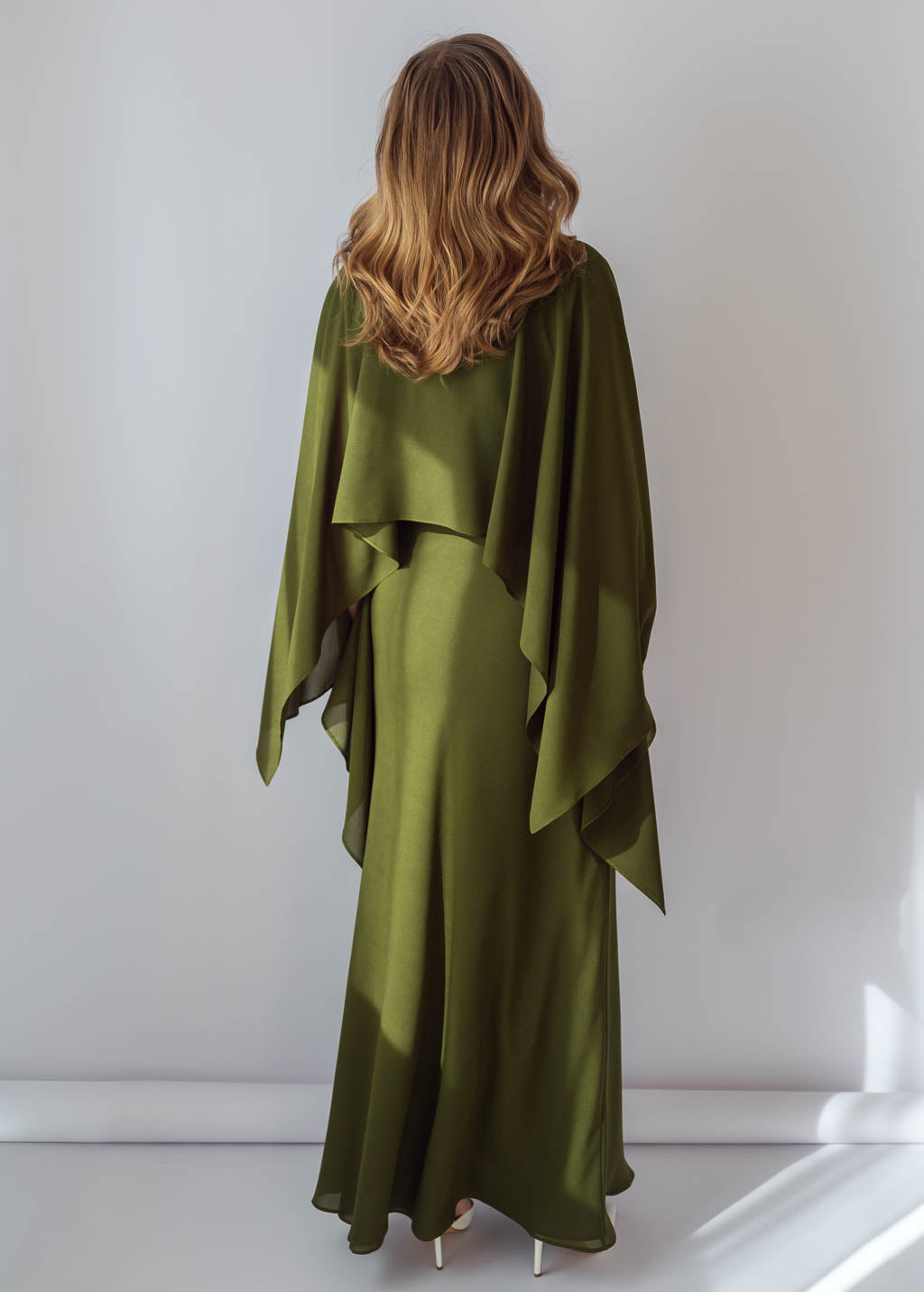 Романтична шифонова накидка в кольорі Olive Green