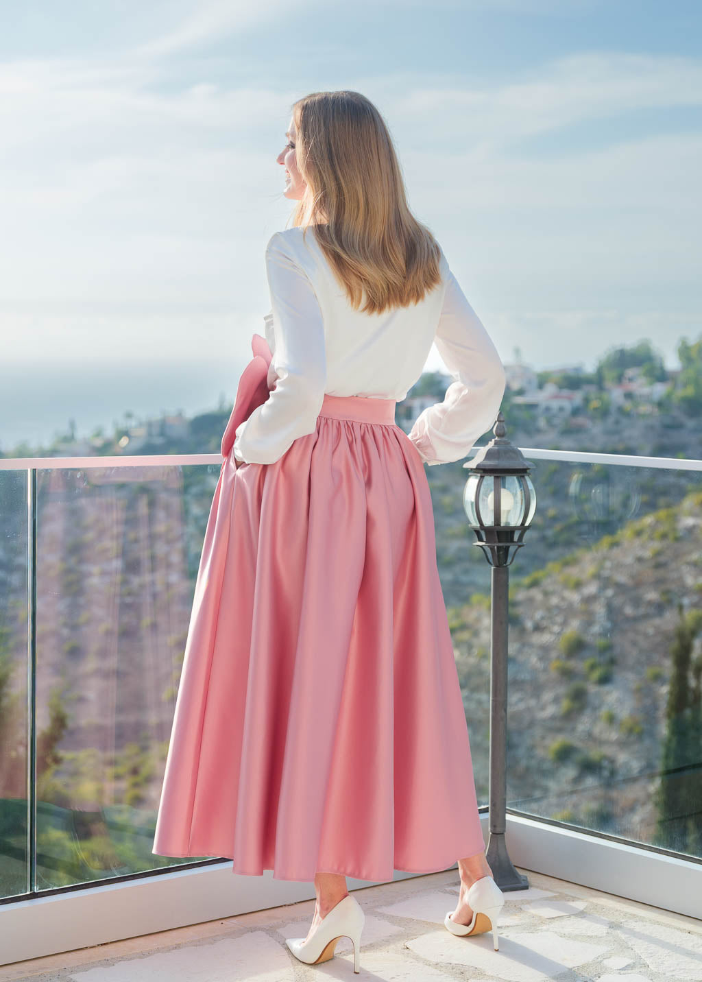 Романтична сатинова спідниця з кишенями