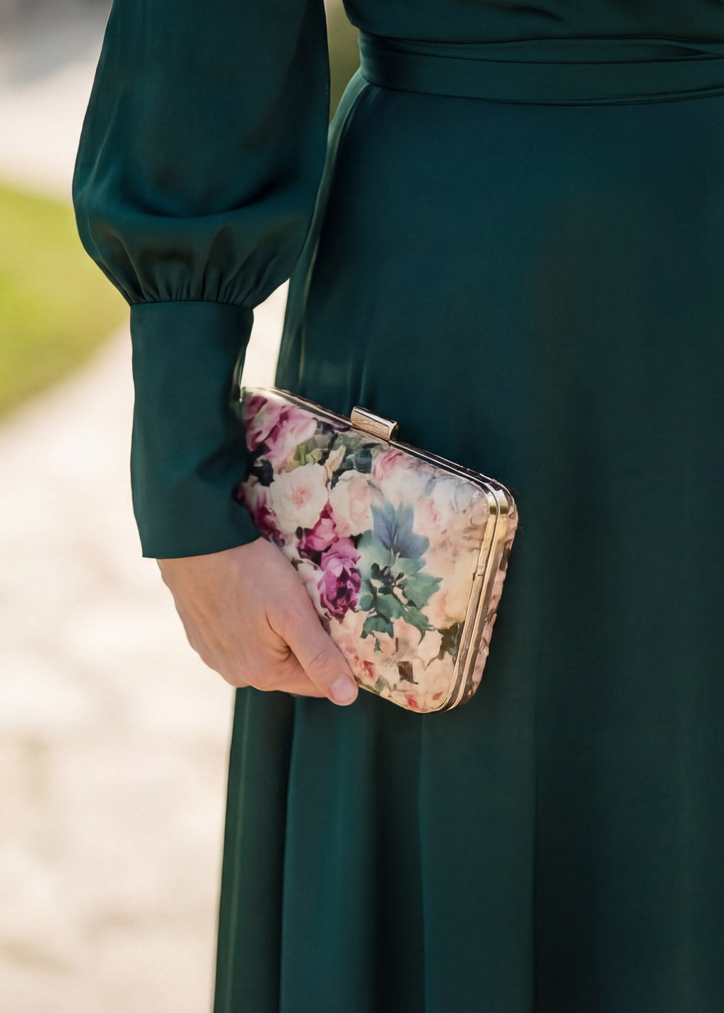 Святкова довга шовкова сукня в кольорі Dark Green