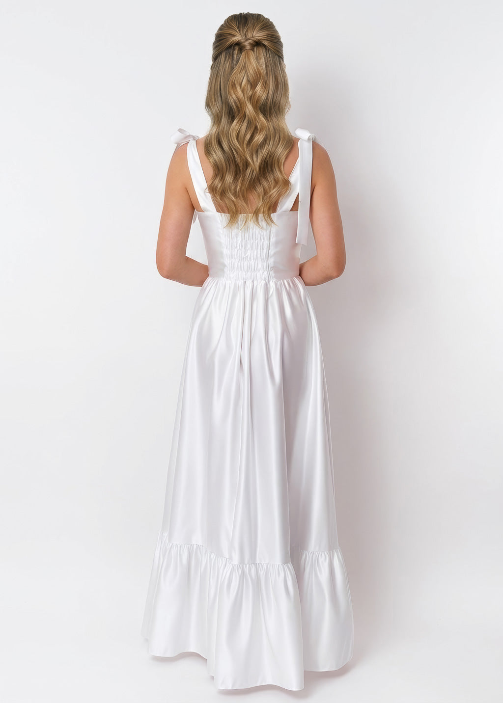 Романтична довга сатинова сукня