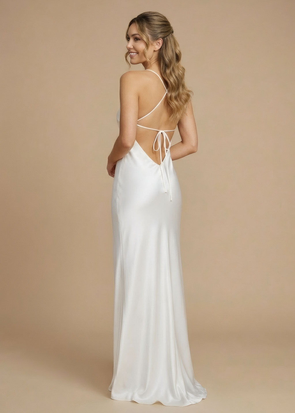 Шовкова сукня з відкритою спиною