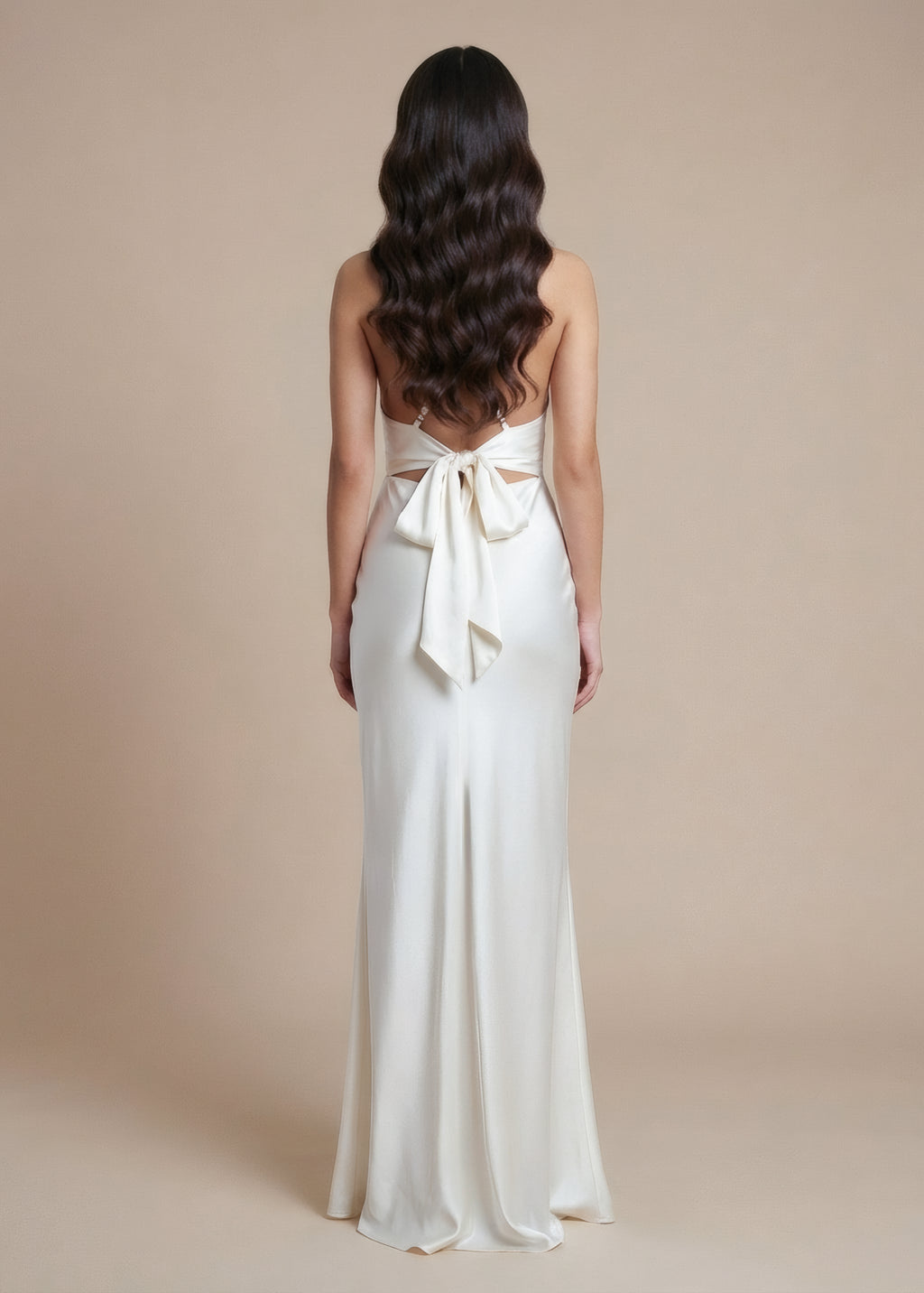 Шовкова довга сукня на тонких бретельках в кольорі Ivory