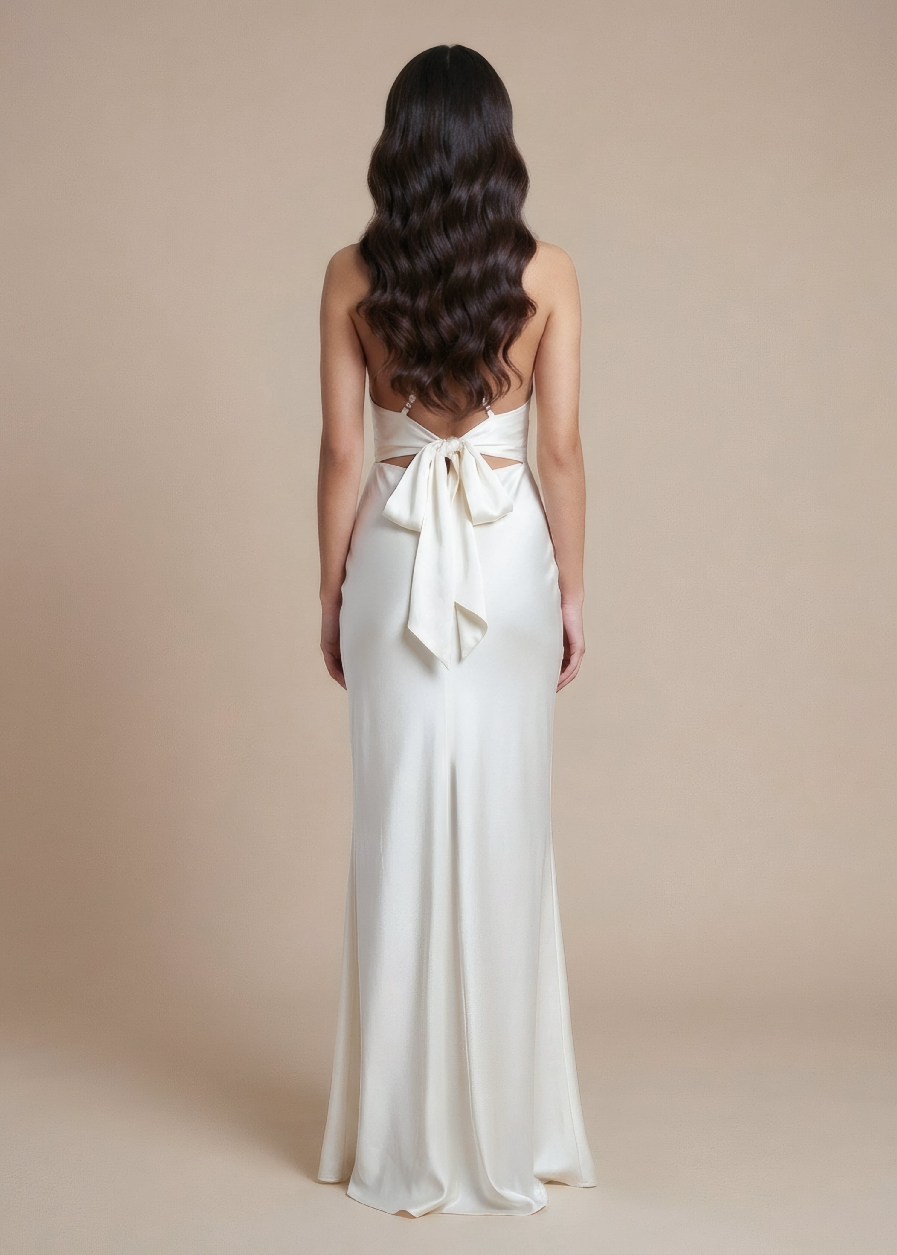 Шовкова довга сукня на тонких бретельках в кольорі Ivory