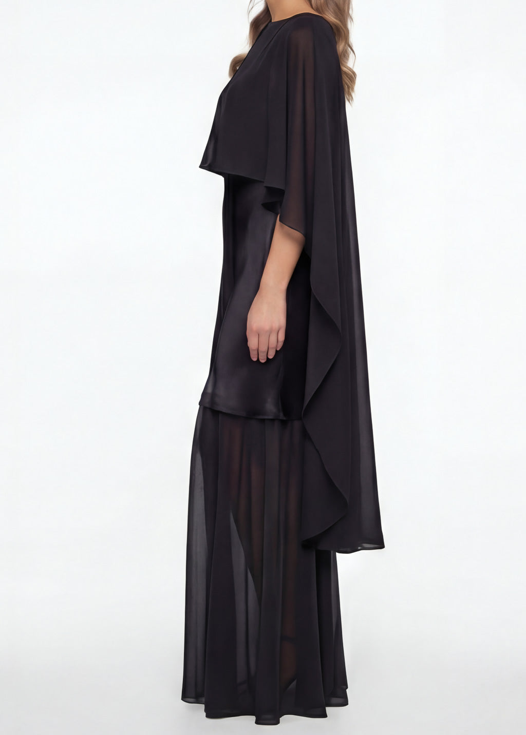 Cукня з поєднанням шовку та шифону та шифоновою накидкою