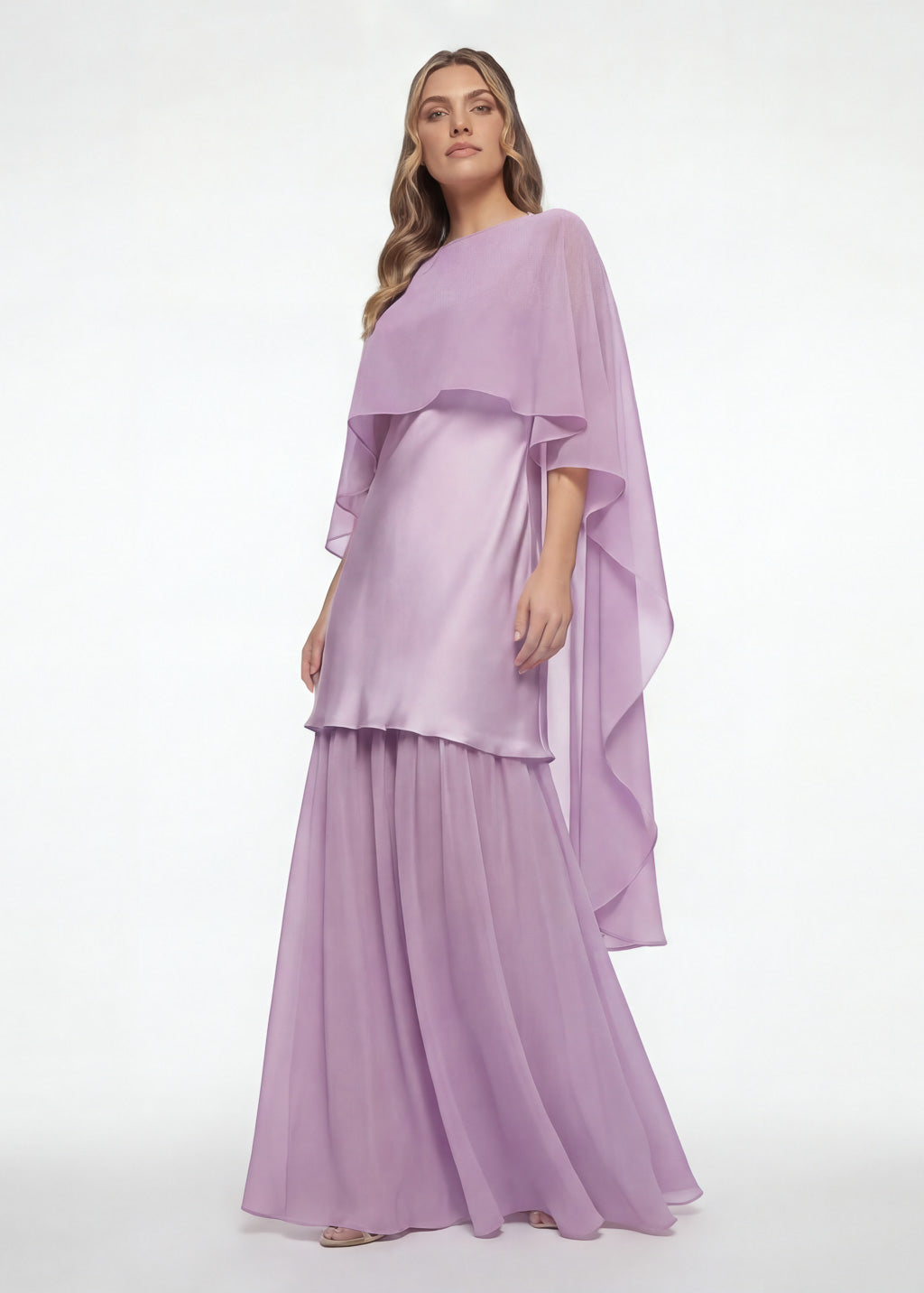 Cукня з поєднанням шовку та шифону та шифоновою накидкою