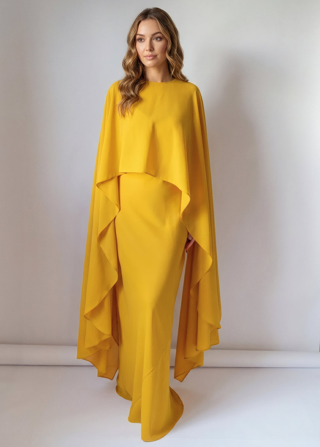 Романтична шифонова сукня з кейпом в кольорі Gold