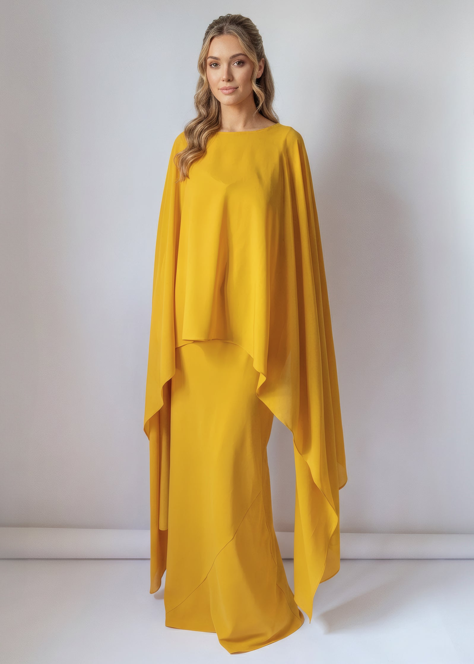 Романтична шифонова сукня з кейпом в кольорі Gold