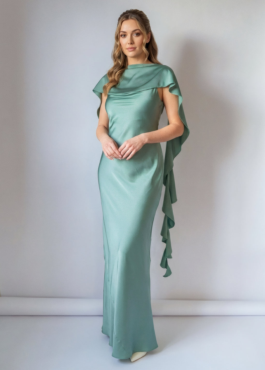 Шовкова довга сукня шарфом-поясом в кольорі Sage Green