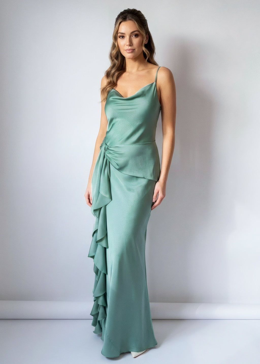 Шовкова довга сукня шарфом-поясом в кольорі Sage Green