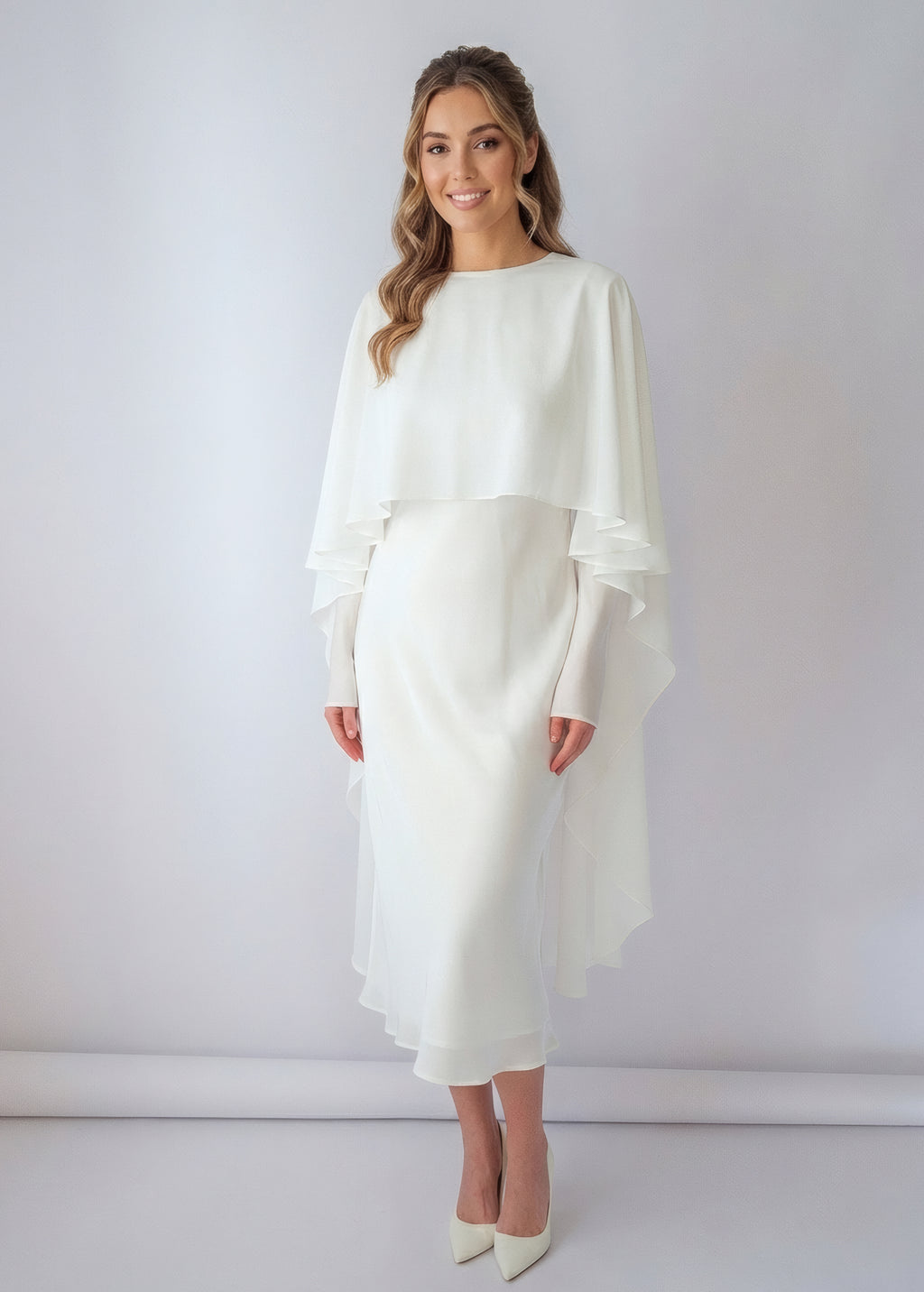 Шовкова витончена сукня з шифоновим кейпом в кольорі Ivory