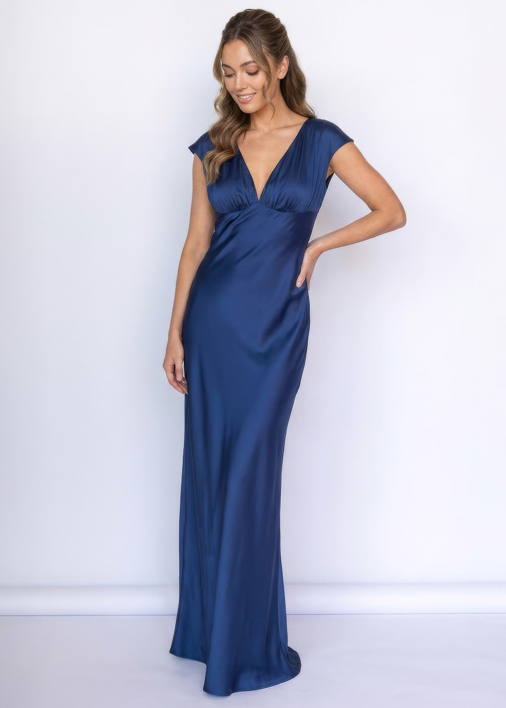 Шовкова святкова сукня з поясом у кольорі Midnight Blue