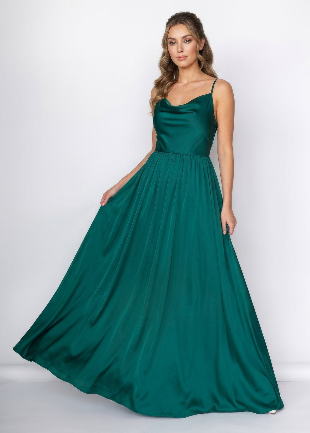 Шовкова довга сукня з відкритою спиною в кольорі Dark Green