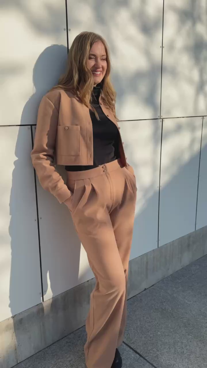 Теплий костюм з жакету та брюк